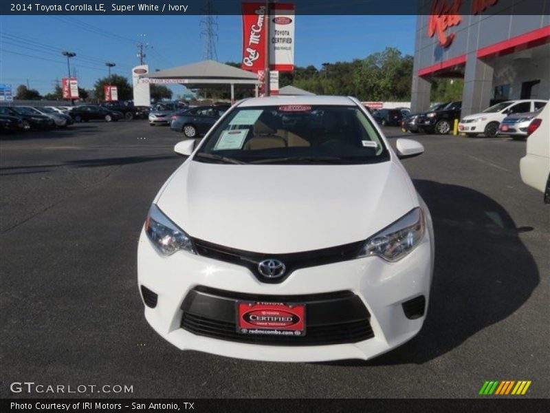 Super White / Ivory 2014 Toyota Corolla LE