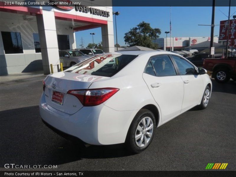 Super White / Ivory 2014 Toyota Corolla LE