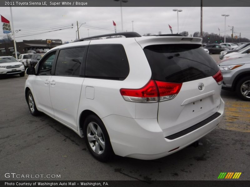 Super White / Bisque 2011 Toyota Sienna LE