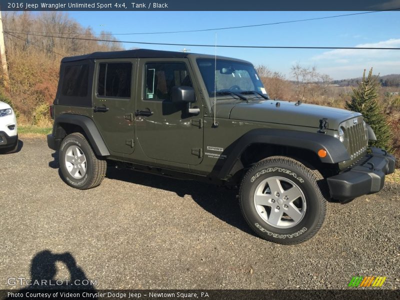Tank / Black 2016 Jeep Wrangler Unlimited Sport 4x4