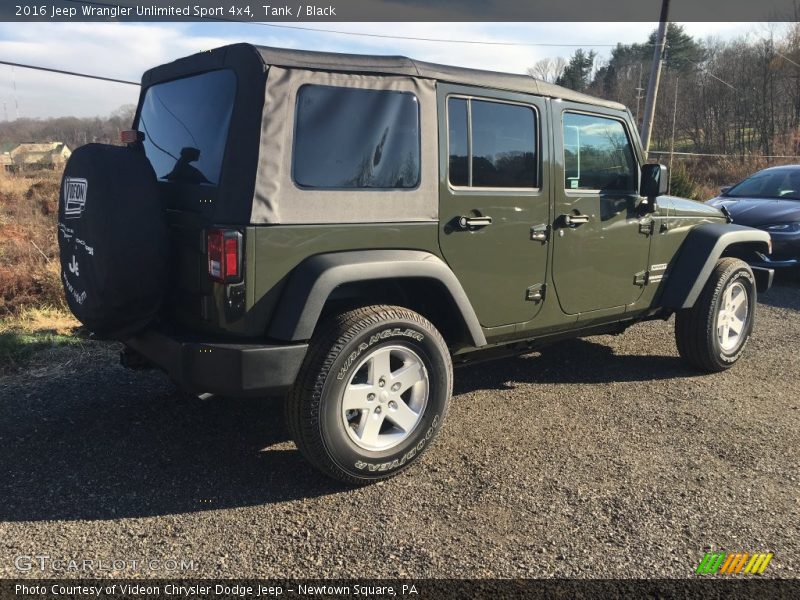 Tank / Black 2016 Jeep Wrangler Unlimited Sport 4x4