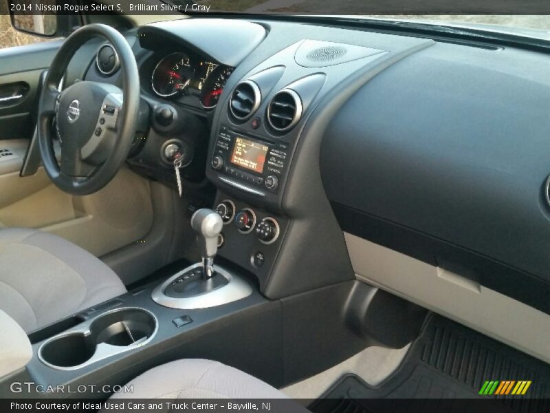 Brilliant Silver / Gray 2014 Nissan Rogue Select S