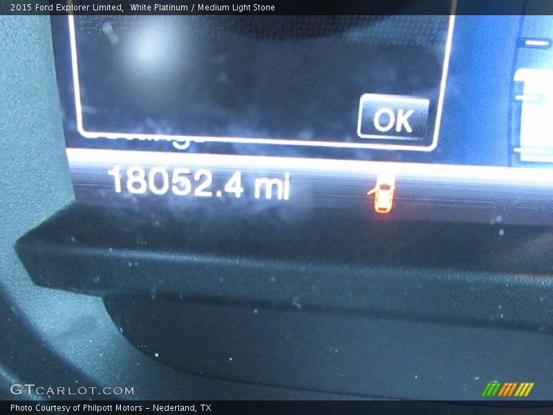 White Platinum / Medium Light Stone 2015 Ford Explorer Limited