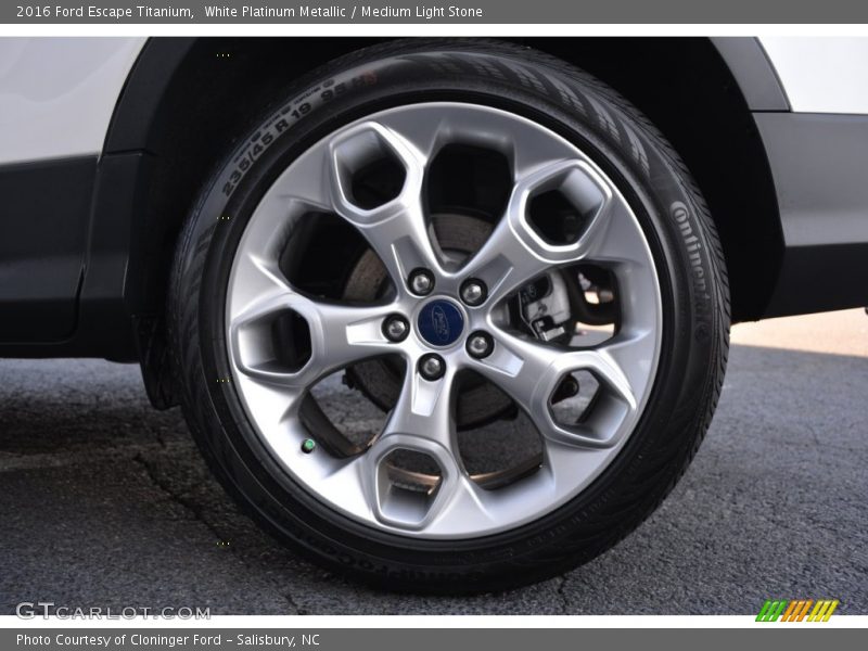 White Platinum Metallic / Medium Light Stone 2016 Ford Escape Titanium