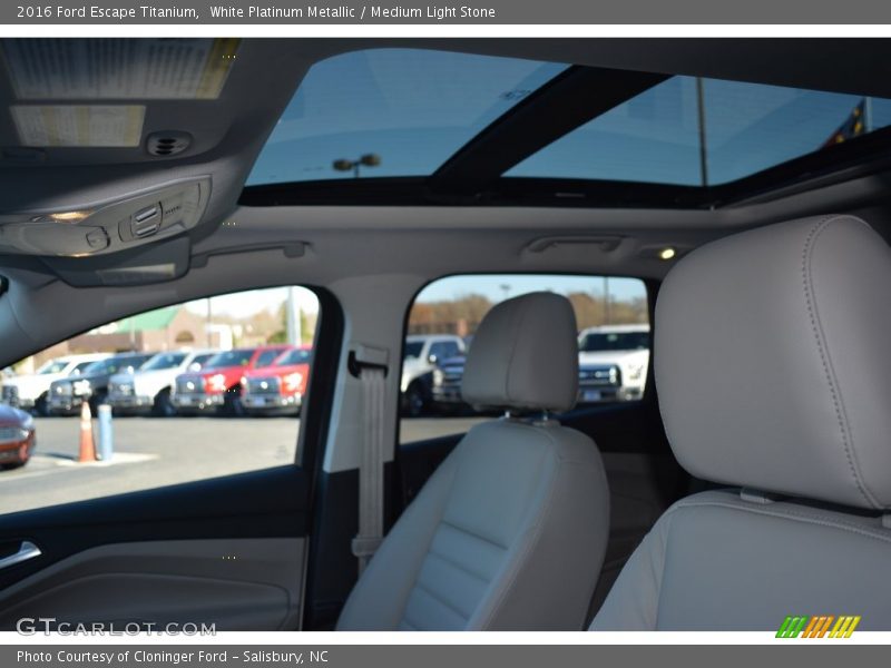 White Platinum Metallic / Medium Light Stone 2016 Ford Escape Titanium