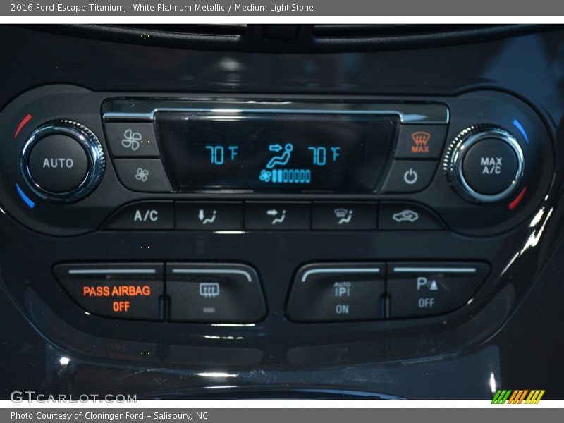 White Platinum Metallic / Medium Light Stone 2016 Ford Escape Titanium
