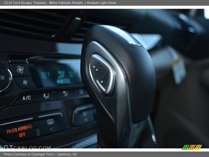 White Platinum Metallic / Medium Light Stone 2016 Ford Escape Titanium