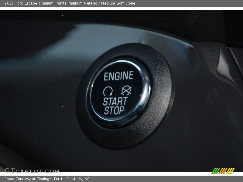 White Platinum Metallic / Medium Light Stone 2016 Ford Escape Titanium