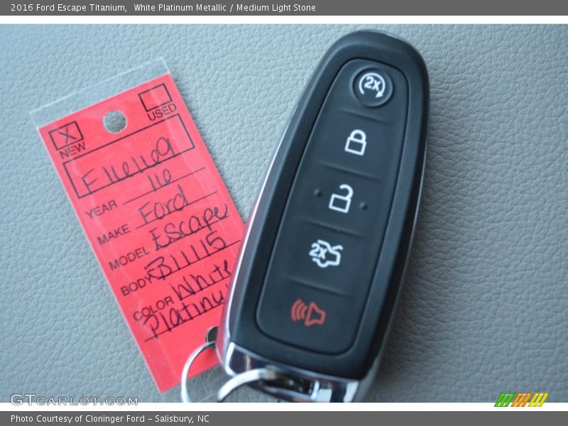 White Platinum Metallic / Medium Light Stone 2016 Ford Escape Titanium
