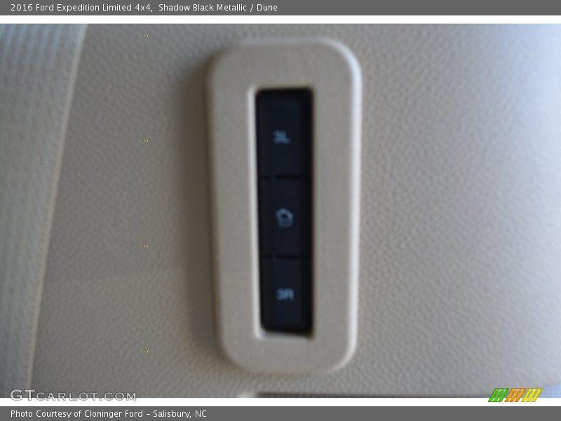 Shadow Black Metallic / Dune 2016 Ford Expedition Limited 4x4