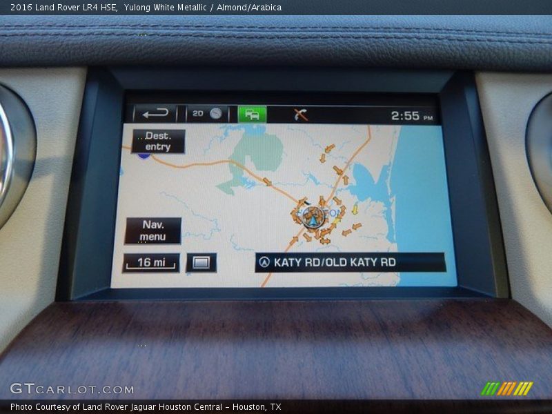 Yulong White Metallic / Almond/Arabica 2016 Land Rover LR4 HSE