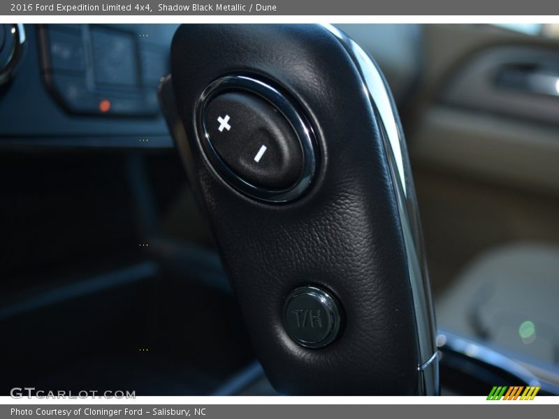 Shadow Black Metallic / Dune 2016 Ford Expedition Limited 4x4