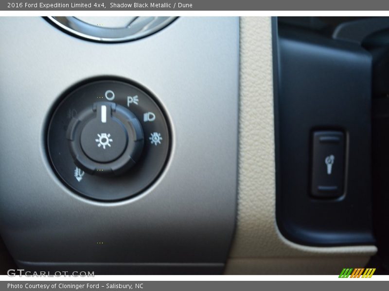 Shadow Black Metallic / Dune 2016 Ford Expedition Limited 4x4