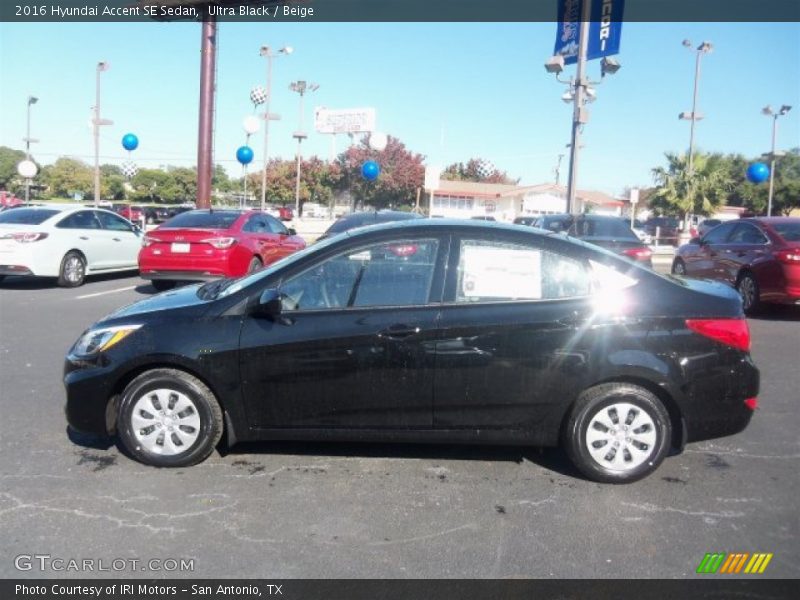 Ultra Black / Beige 2016 Hyundai Accent SE Sedan
