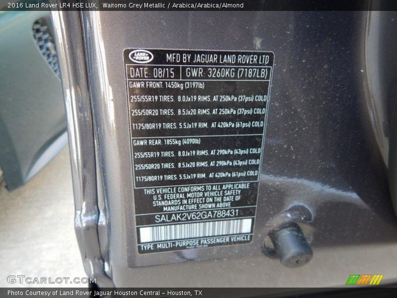 Waitomo Grey Metallic / Arabica/Arabica/Almond 2016 Land Rover LR4 HSE LUX