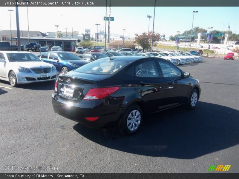 Ultra Black / Beige 2016 Hyundai Accent SE Sedan