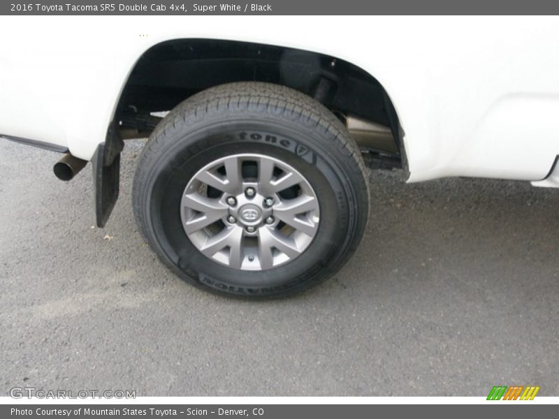 Super White / Black 2016 Toyota Tacoma SR5 Double Cab 4x4