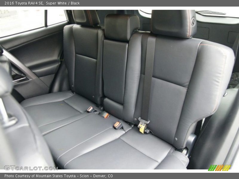 Super White / Black 2016 Toyota RAV4 SE