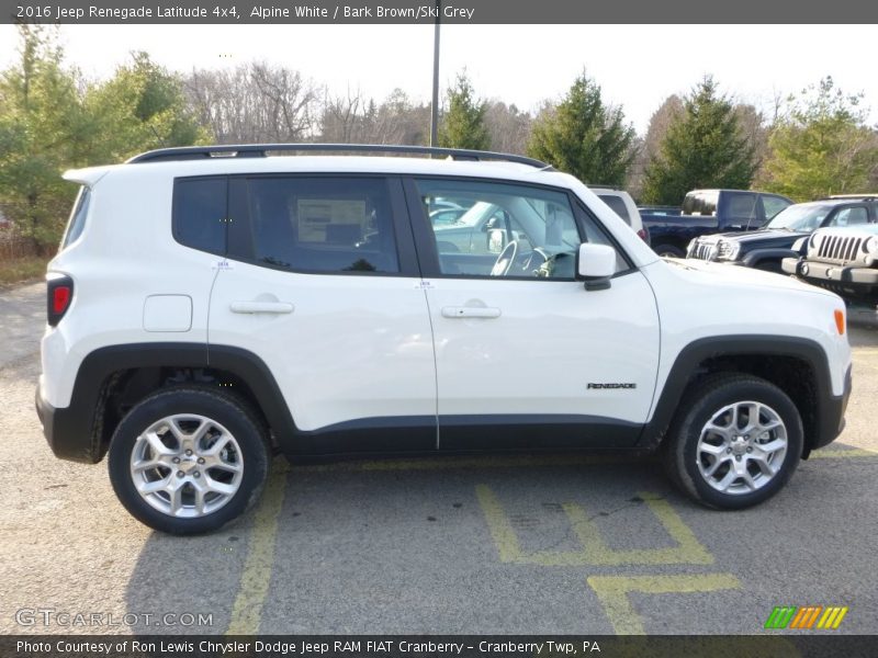 Alpine White / Bark Brown/Ski Grey 2016 Jeep Renegade Latitude 4x4