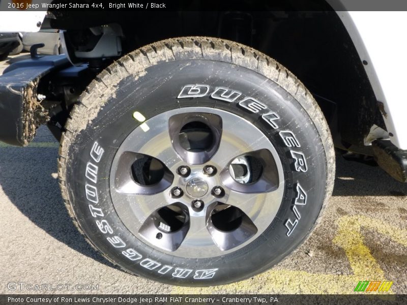 Bright White / Black 2016 Jeep Wrangler Sahara 4x4
