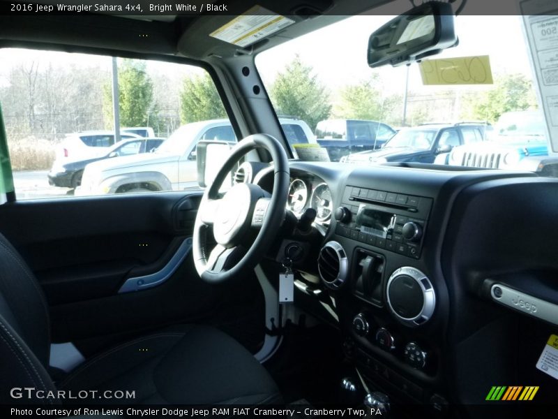 Bright White / Black 2016 Jeep Wrangler Sahara 4x4