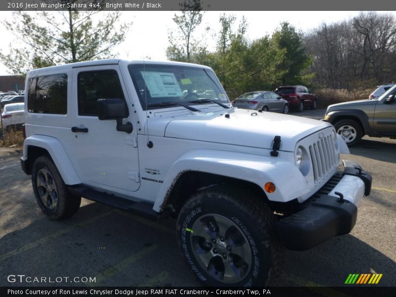 Bright White / Black 2016 Jeep Wrangler Sahara 4x4