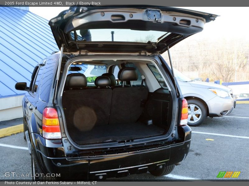 Black / Ebony Black 2005 Ford Escape Limited 4WD