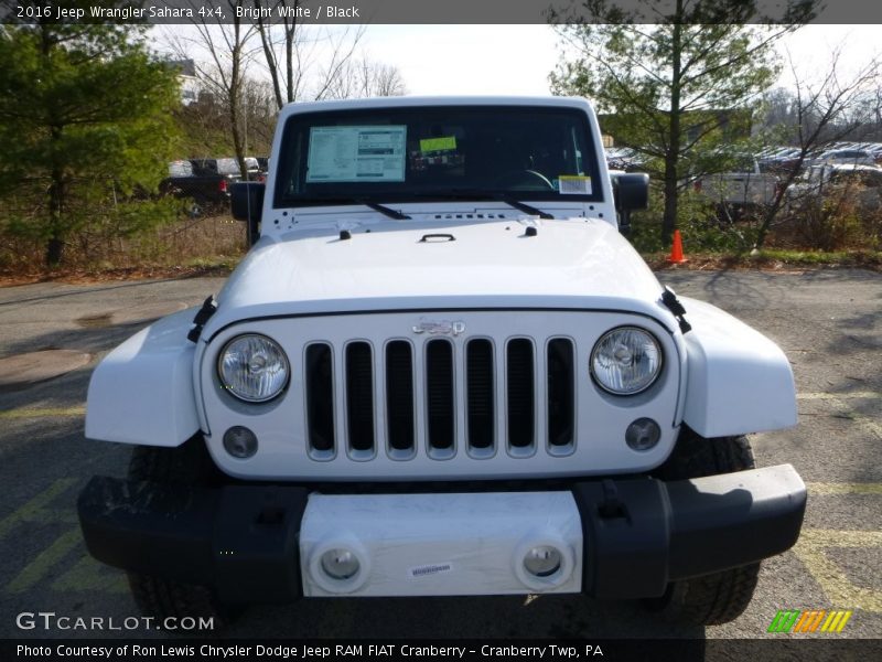 Bright White / Black 2016 Jeep Wrangler Sahara 4x4