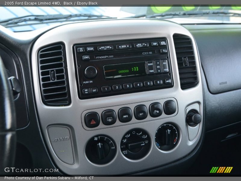 Black / Ebony Black 2005 Ford Escape Limited 4WD