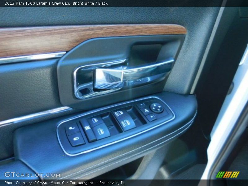 Bright White / Black 2013 Ram 1500 Laramie Crew Cab