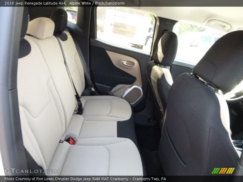 Alpine White / Black/Sandstorm 2016 Jeep Renegade Latitude 4x4