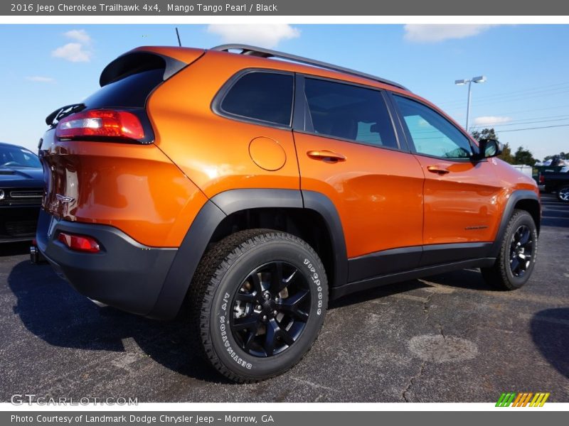 Mango Tango Pearl / Black 2016 Jeep Cherokee Trailhawk 4x4