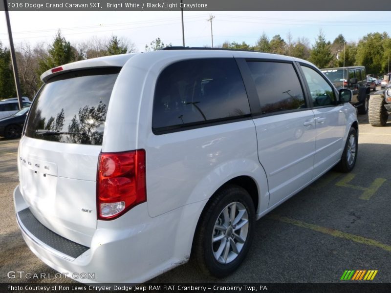 Bright White / Black/Light Graystone 2016 Dodge Grand Caravan SXT