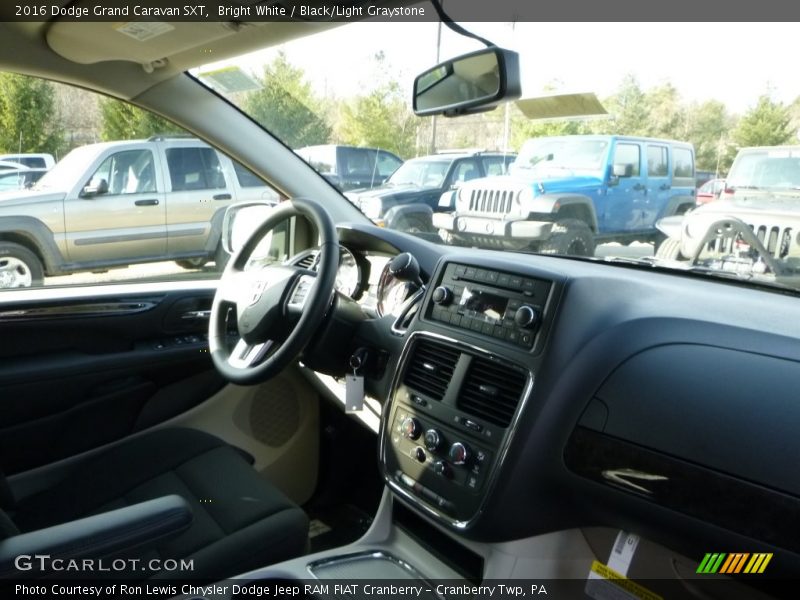 Bright White / Black/Light Graystone 2016 Dodge Grand Caravan SXT