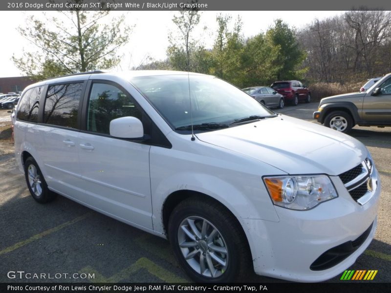 Bright White / Black/Light Graystone 2016 Dodge Grand Caravan SXT