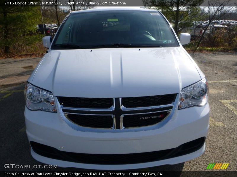 Bright White / Black/Light Graystone 2016 Dodge Grand Caravan SXT