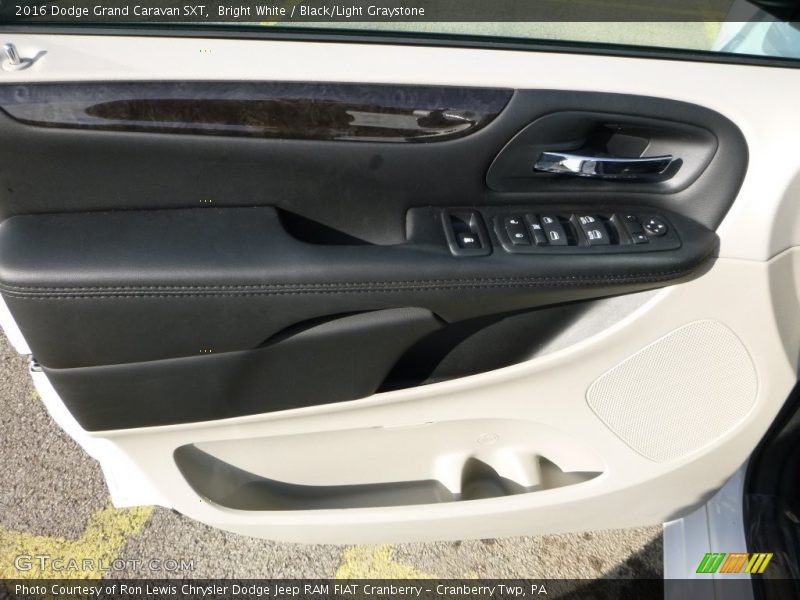 Bright White / Black/Light Graystone 2016 Dodge Grand Caravan SXT