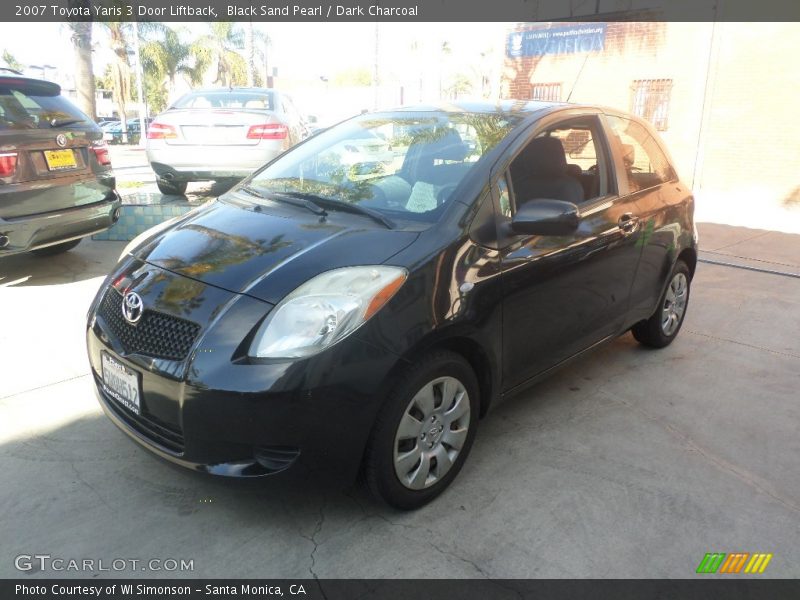 Front 3/4 View of 2007 Yaris 3 Door Liftback