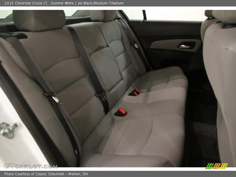 Summit White / Jet Black/Medium Titanium 2015 Chevrolet Cruze LT