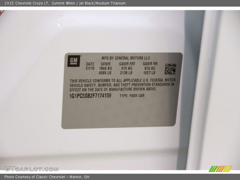 Summit White / Jet Black/Medium Titanium 2015 Chevrolet Cruze LT