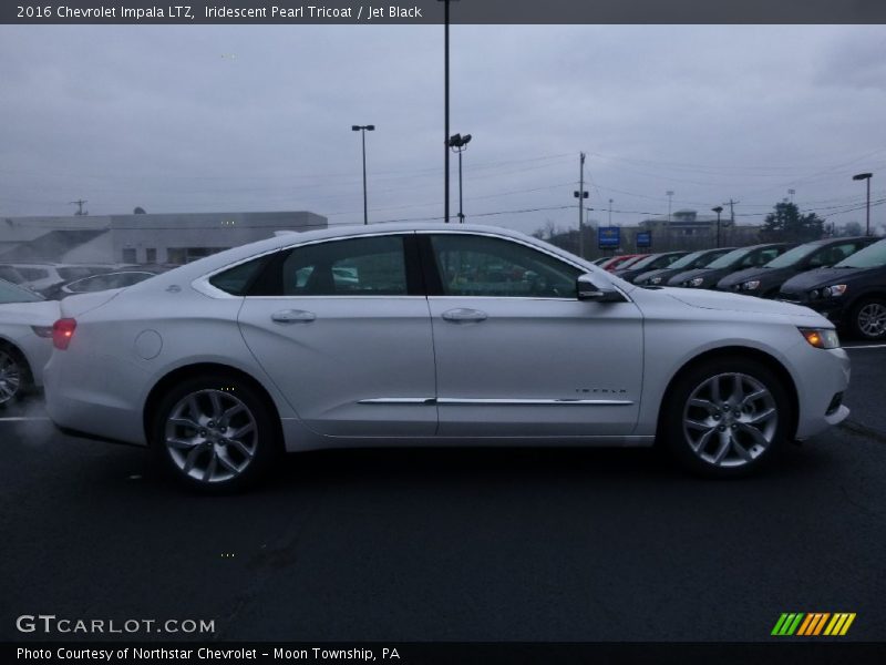 Iridescent Pearl Tricoat / Jet Black 2016 Chevrolet Impala LTZ