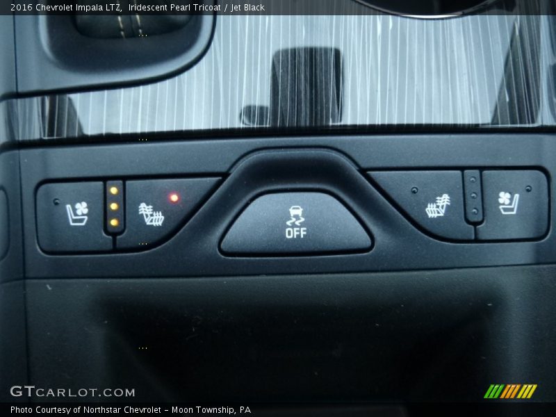 Iridescent Pearl Tricoat / Jet Black 2016 Chevrolet Impala LTZ