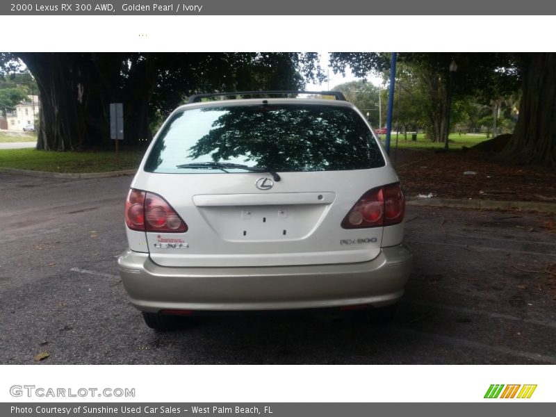 Golden Pearl / Ivory 2000 Lexus RX 300 AWD