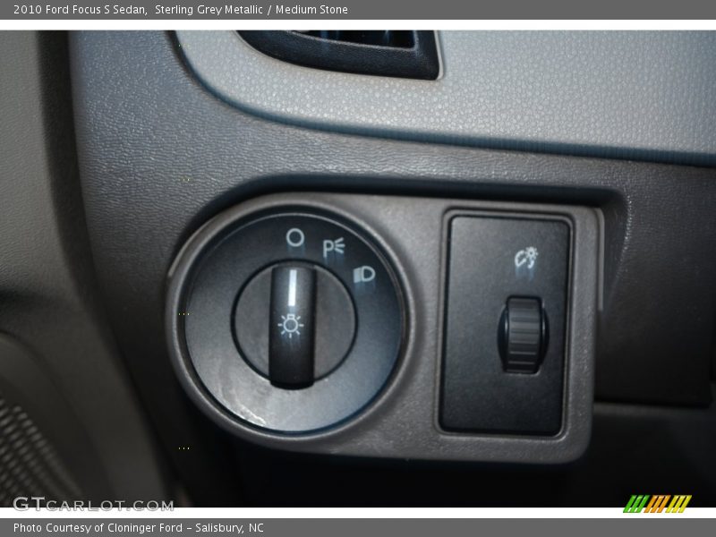 Sterling Grey Metallic / Medium Stone 2010 Ford Focus S Sedan