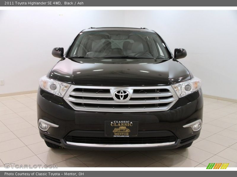 Black / Ash 2011 Toyota Highlander SE 4WD