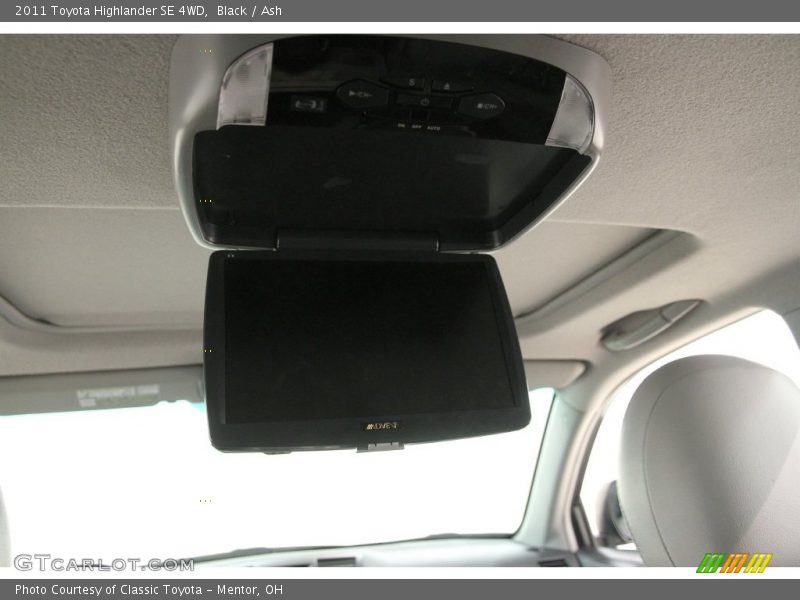 Black / Ash 2011 Toyota Highlander SE 4WD