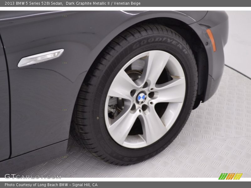 Dark Graphite Metallic II / Venetian Beige 2013 BMW 5 Series 528i Sedan