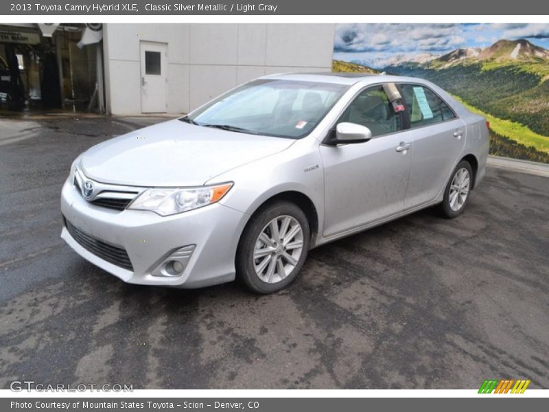 Classic Silver Metallic / Light Gray 2013 Toyota Camry Hybrid XLE