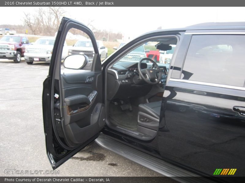 Black / Jet Black 2016 Chevrolet Suburban 3500HD LT 4WD