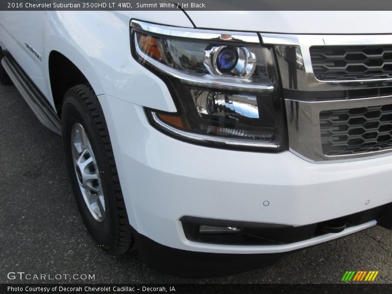 Summit White / Jet Black 2016 Chevrolet Suburban 3500HD LT 4WD